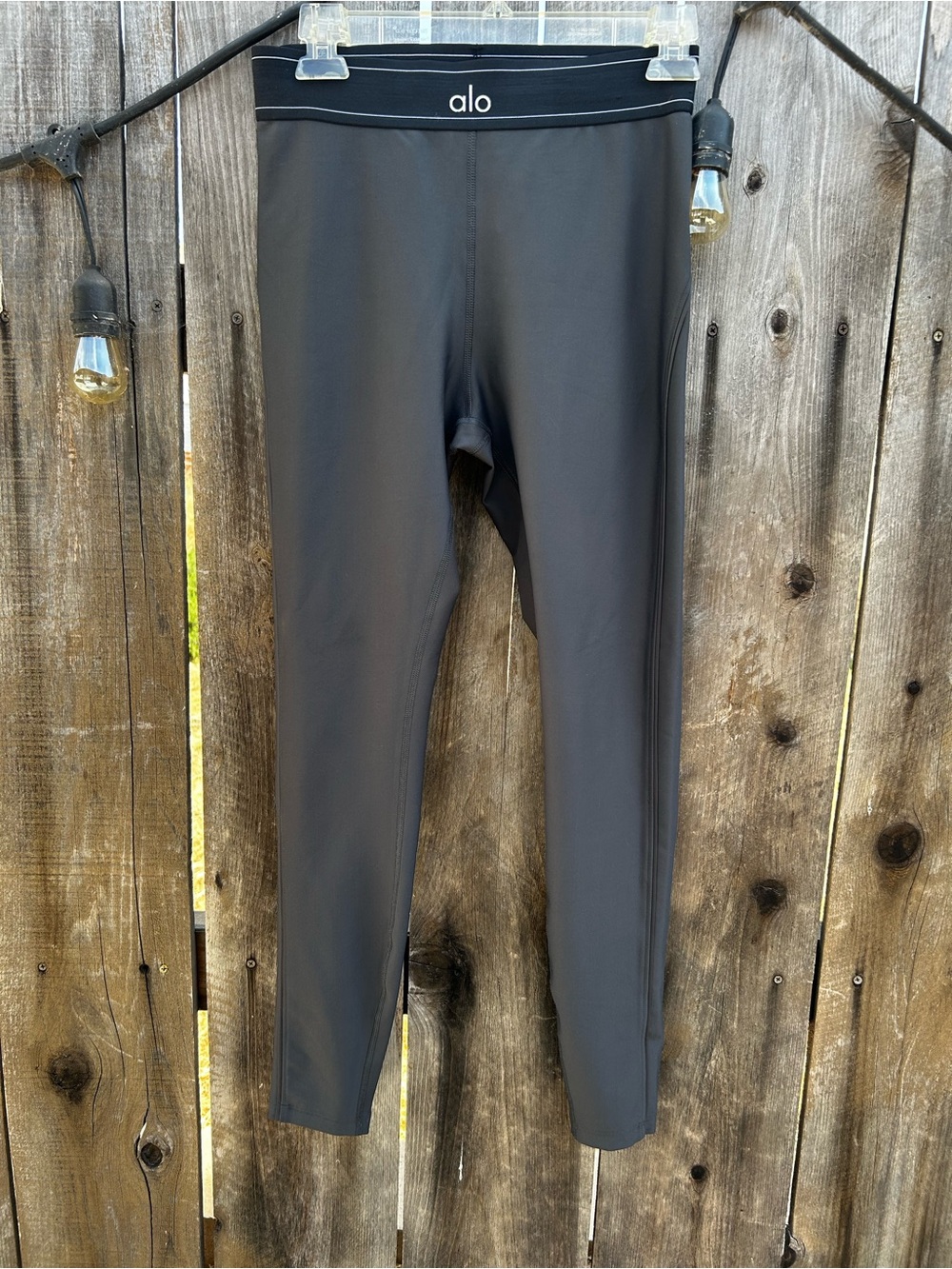 Alo High-Rise Grey Leggings size 8